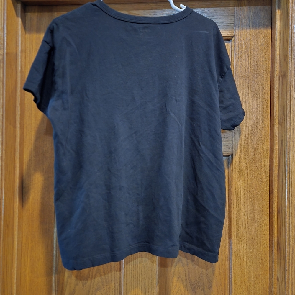 Old Navy Black Graphic T-Shirt - Picture 9 of 11